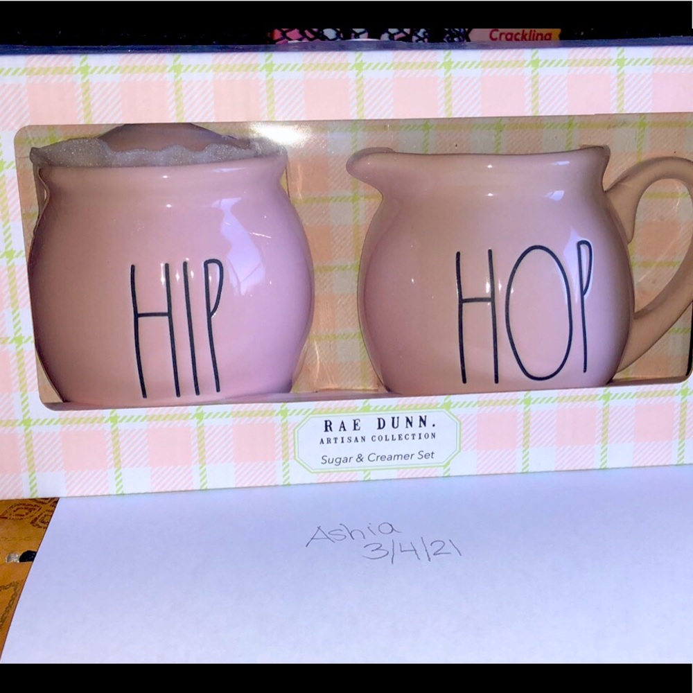 New Hip hop cream and sugar set